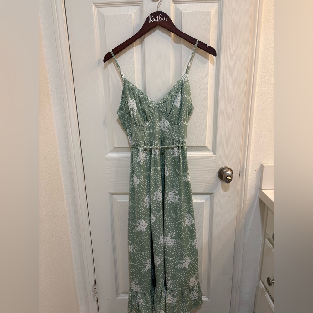 Simple Green and White Floral Midi Dress